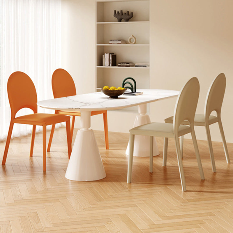 Moderner minimalistischer quadratischer ovaler Rücken aus echtem Leder Kohlenstoffstahl Esszimmerstuhl für das Esszimmer 