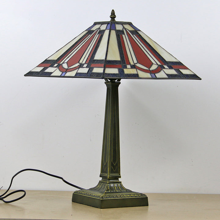 Traditionelle Tiffany Conic Diamond Deer Legierung Glas 1-Licht Tischlampe für das Studium 