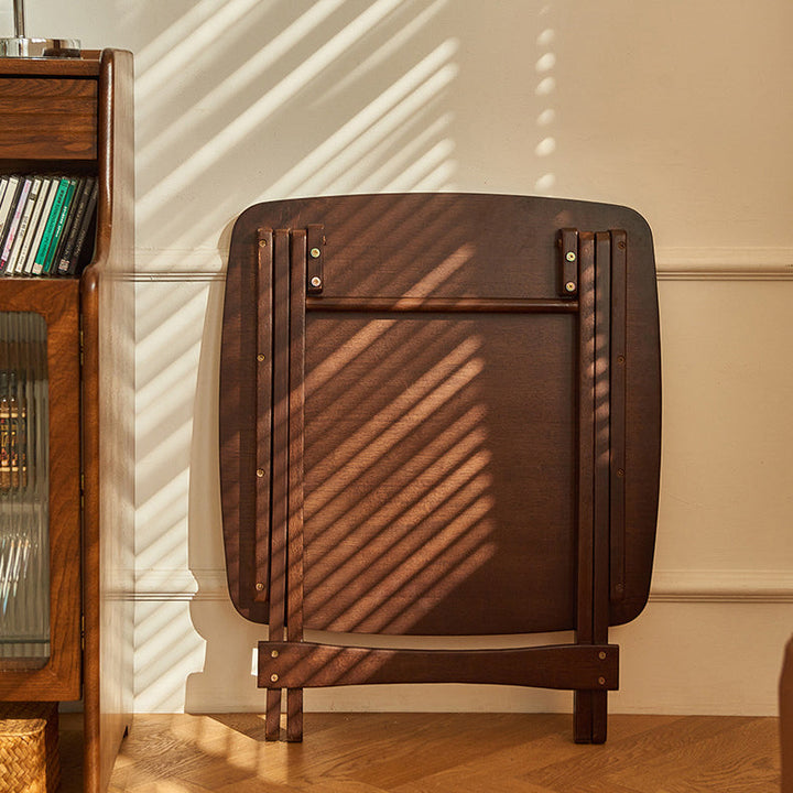 Traditioneller klappbarer quadratischer Tisch aus Kautschukholz im Vintage-Stil für das Wohnzimmer 