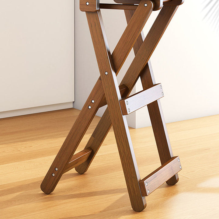 Simplicidad contemporánea Taburete de bar plegable con patas en forma de X de bambú Respaldo bajo Reposapiés para comedor 