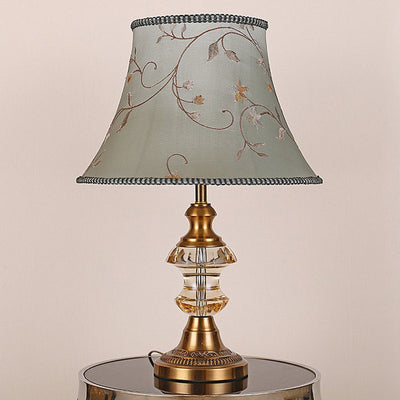 Traditionelle europäische Zylinder-Hardware-Kristallgewebe-1-Licht-Tischlampe für Schlafzimmer 