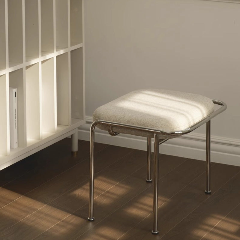 Tabouret de coiffeuse carré contemporain scandinave en coton et lin avec cadre en acier inoxydable sans dossier pour chambre 