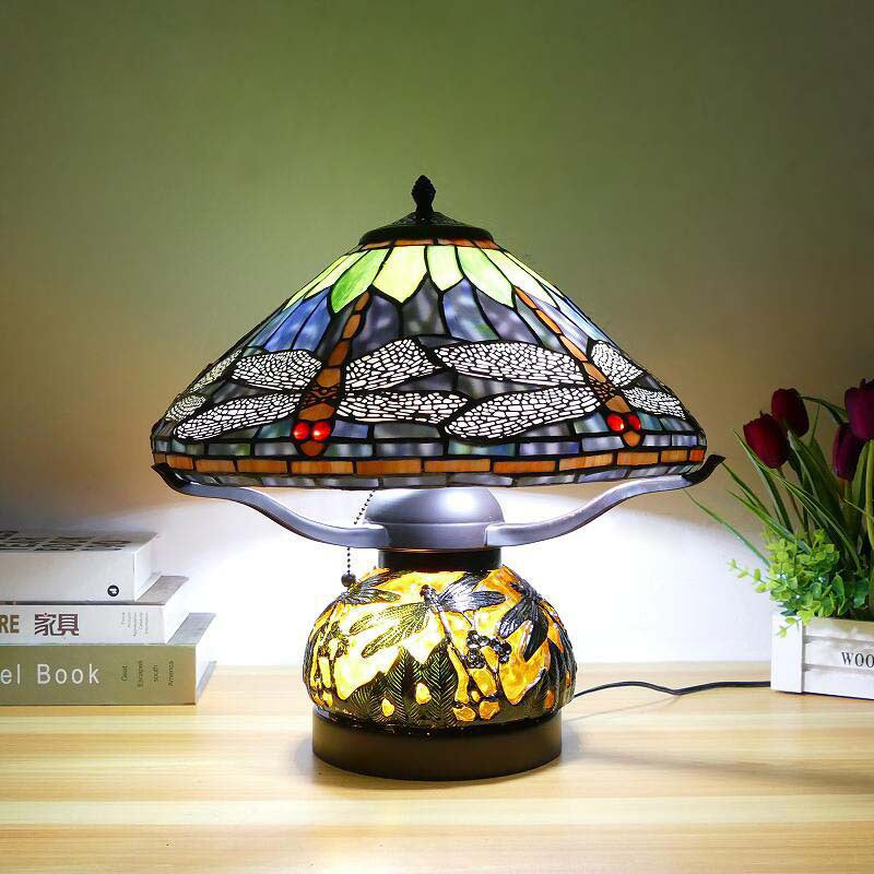 Lampe de table traditionnelle Tiffany en verre de fer conique avec libellule et nénuphar à 2/3 lumières pour étude 