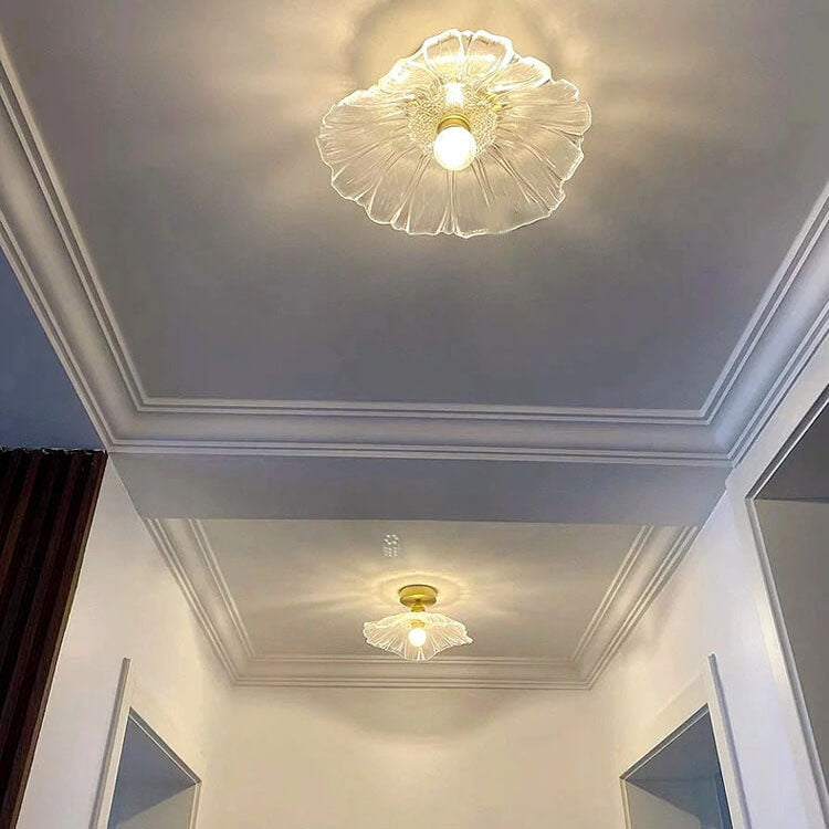 Moderne Luxus Messing Glas Blumenförmige 1-Licht Semi-Flush-Montage Deckenleuchte 