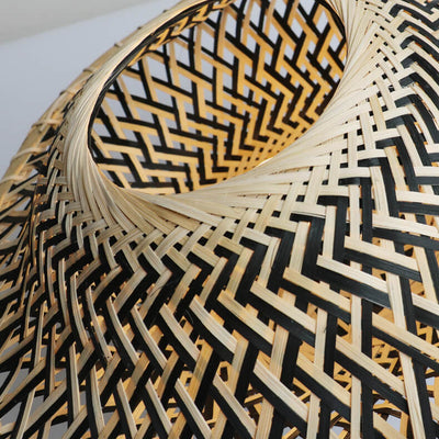Plafonnier semi-encastré en forme de soucoupe volante à 1 lumière en tissage de bambou Zen chinois 
