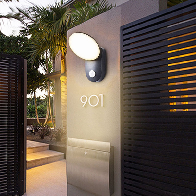 Zeitgenössische industrielle wasserdichte Aluminium-PC-Rundschirm-LED-Wandleuchte für den Garten 