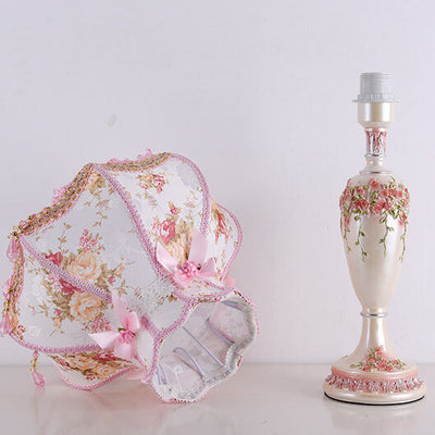 European Romantic Fabric Tassel 1-Light Table Lamp