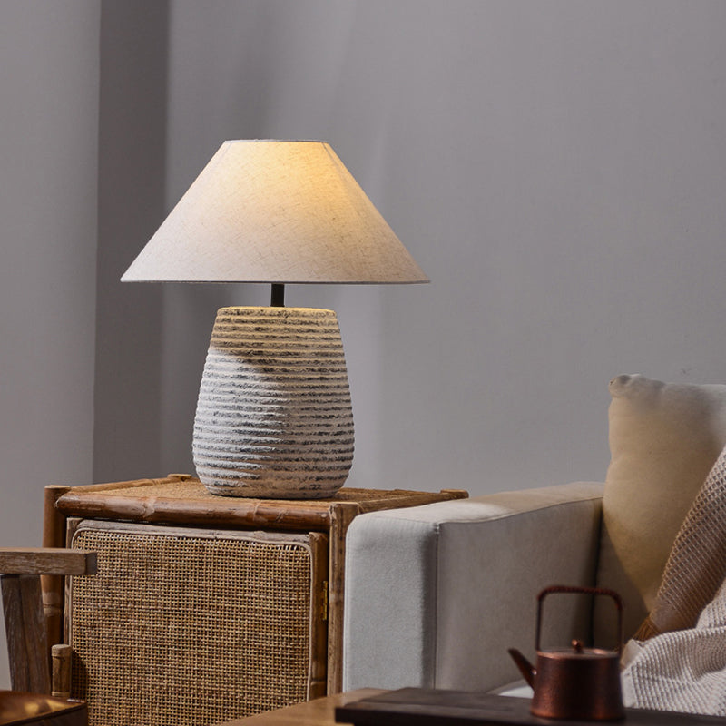 Modern Vintage Ceramic Jar Linen Fabric Handmade 1-Light Table Lamp For Living Room