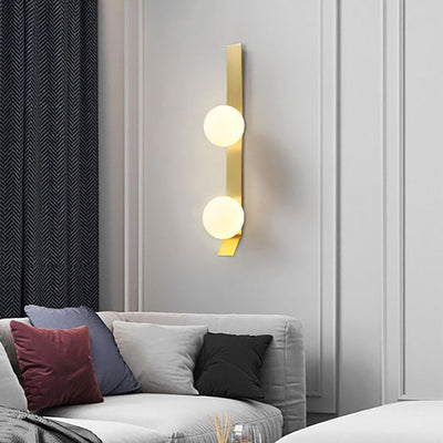 Simplicité Contemporaine Applique Murale en Fer avec Abat-jour en Verre en Forme de Boule 1/2-Lumière pour Salon 