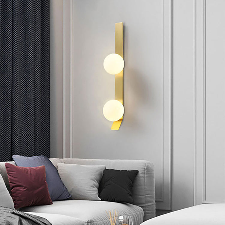 Simplicité Contemporaine Applique Murale en Fer avec Abat-jour en Verre en Forme de Boule 1/2-Lumière pour Salon 