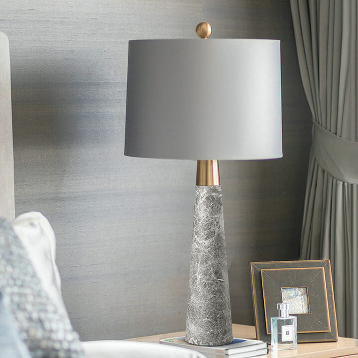 Abat-jour en tissu simple moderne, base en marbre gris, lampe de table à 1 lumière 