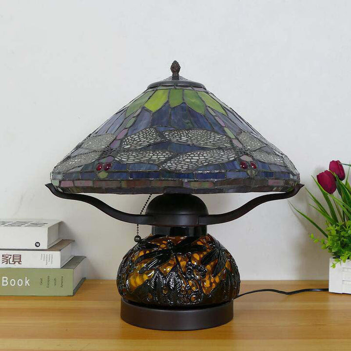 Lampe de table traditionnelle Tiffany en verre de fer conique avec libellule et nénuphar à 2/3 lumières pour étude 