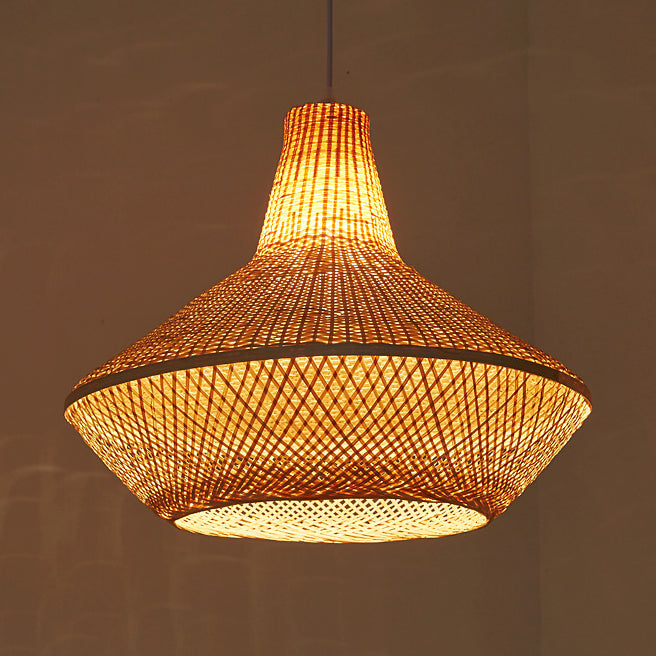 Lustre suspendu à 1 lumière en bambou tissé rond chinois traditionnel pour salles de divertissement 