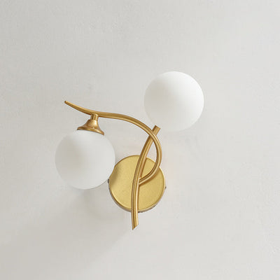 Applique murale à 2 lumières avec abat-jour en verre sphérique et ligne courbe en fer de simplicité contemporaine pour chambre 