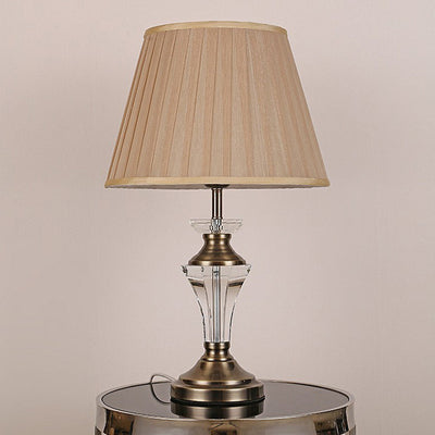 Traditionelle europäische Zylinder-Hardware-Kristallgewebe-1-Licht-Tischlampe für Schlafzimmer 