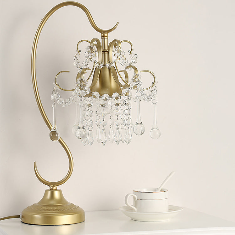 Traditionelle europäische Metall-Hardware Kristall Teardrop Anhänger Trompete 1-Licht Tischlampe für Schlafzimmer 