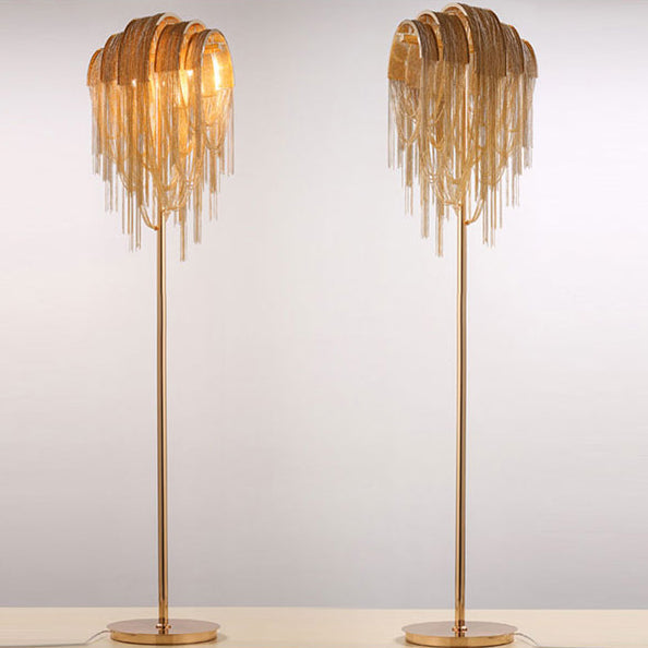 Lampe de sol contemporaine scandinave à chaîne à pampilles en fer et aluminium à 2 lumières pour salon 