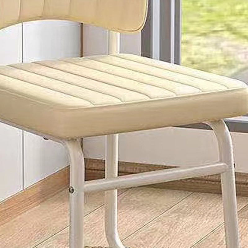 Chaise de bureau empilable en cuir PU carrée minimaliste moderne avec dossier pour la maison et le bureau 