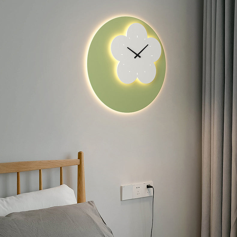Horloge décorative ronde contemporaine créative en forme de cœur en fer acrylique LED applique murale pour chambre 