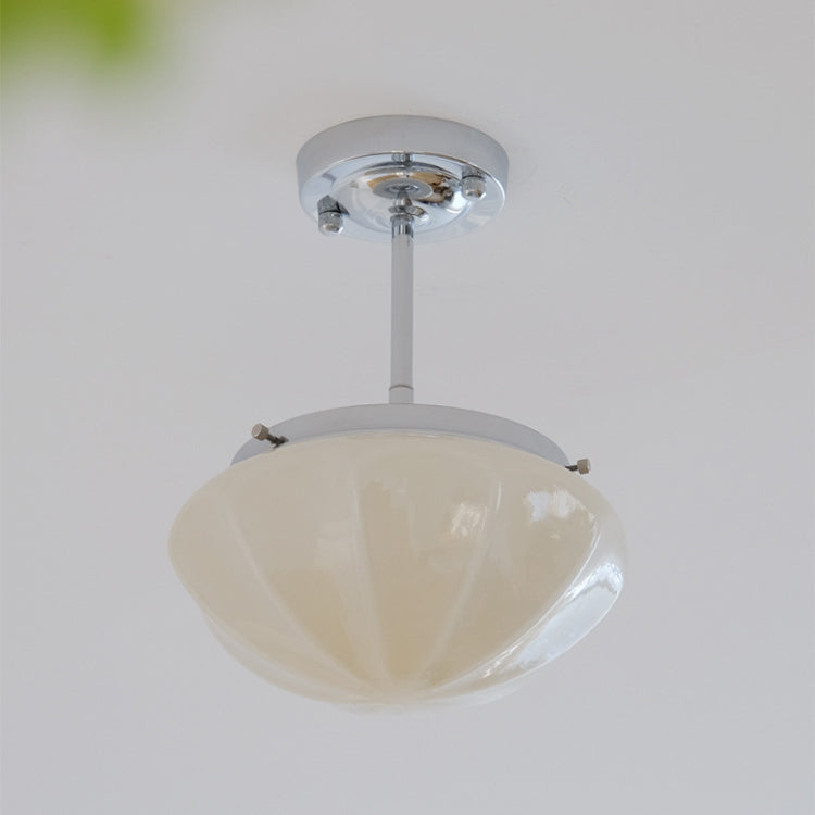 Suspension contemporaine scandinave ronde en fer et verre crème à 1 lumière pour salon 