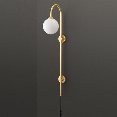 Nordic Minimalistisches Glas Rundkugel Kupfer Lange Stange 1-Licht Wandleuchte 