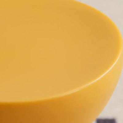 Table d'appoint ronde scandinave contemporaine avec base en PE et ours cartoon pour salon 