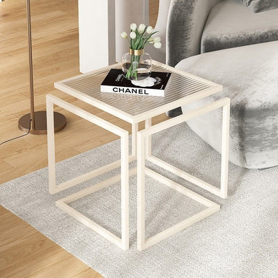 Table d'appoint carrée en verre et fer à la simplicité contemporaine pour salon 