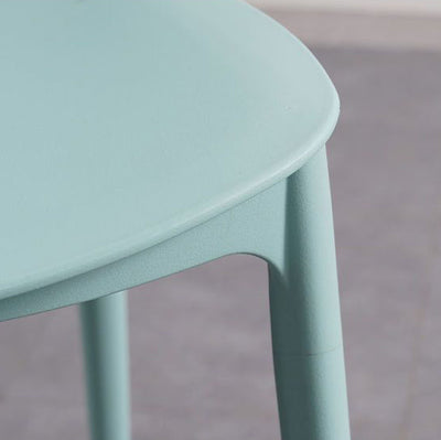 Chaise de salle à manger empilable carrée en plastique macaron nordique contemporain avec dossier ouvert pour salle à manger 