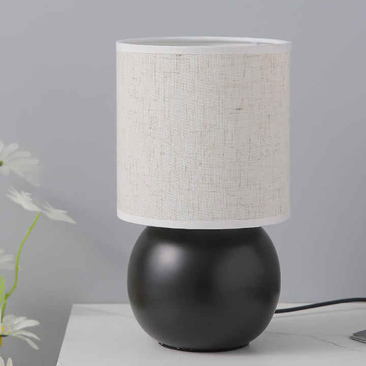 Lampe de table LED en céramique vintage traditionnelle ronde avec tissu pour chambre 