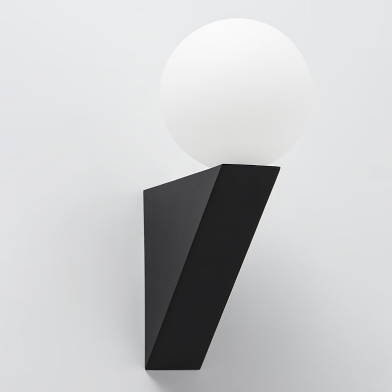 Moderne minimalistische Dreieck Orb Eisen Kunststoff 1-Licht Wandleuchte Lampe für Wohnzimmer 