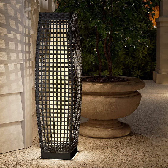 Luz de paisaje de césped solar al aire libre LED hueco de tejido de ratán simple 