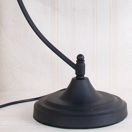 Traditional Tiffany Iron Glass Floral Whelk 1-Light Table Lamp For Study