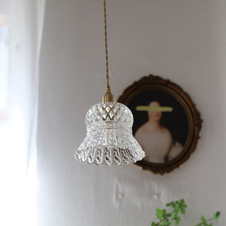 Traditionelle französische florale 1-flammige Pendelleuchte aus Messing und Glas für das Wohnzimmer 