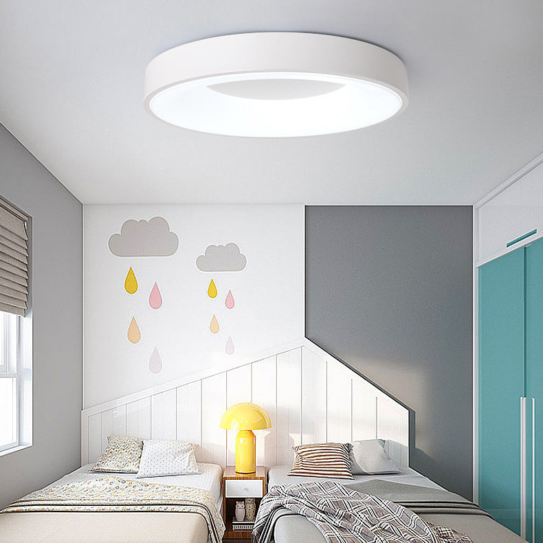 Plafonnier LED rond minimaliste moderne en fer et acrylique pour chambre à coucher 