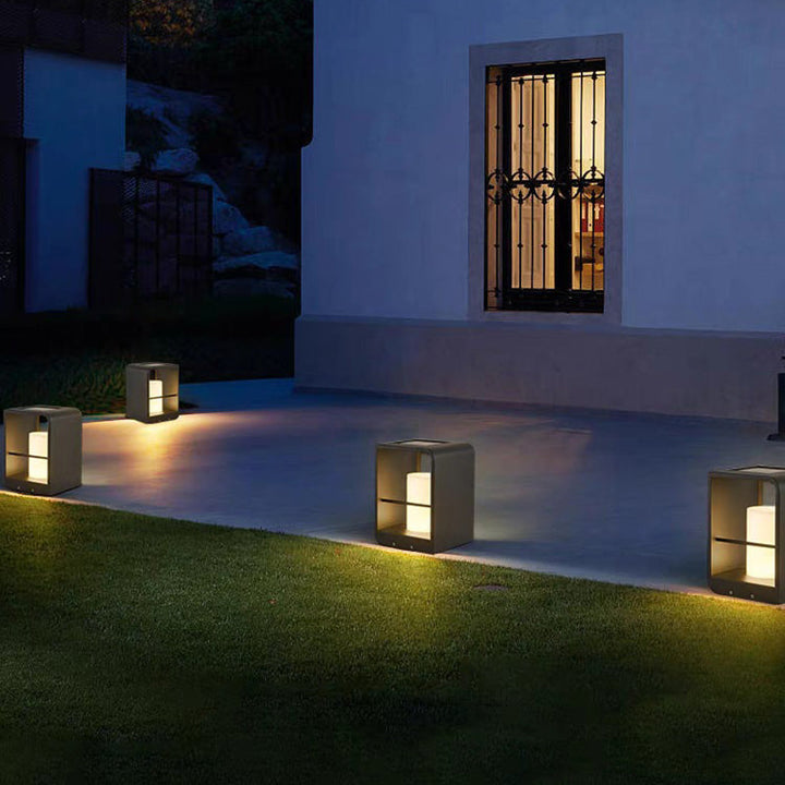 Éclairage paysager LED cubique en acrylique en acier inoxydable solaire étanche minimaliste moderne pour jardin 