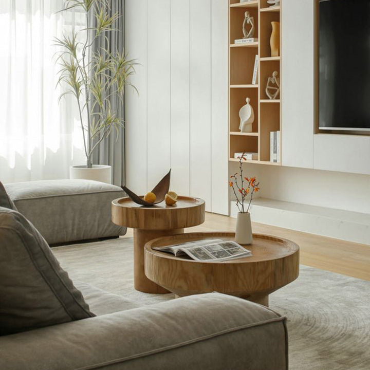 Traditioneller runder Couchtisch aus Kiefernholz im japanischen Stil mit 1 Ablage für das Wohnzimmer 