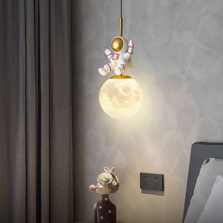 Suspension contemporaine pour enfants nordiques Orb Astronaut en résine de fer 1 lumière pour chambre 