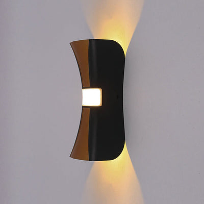مصباح حائطي خارجي عصري بحواف مستديرة LED مقاوم للماء 