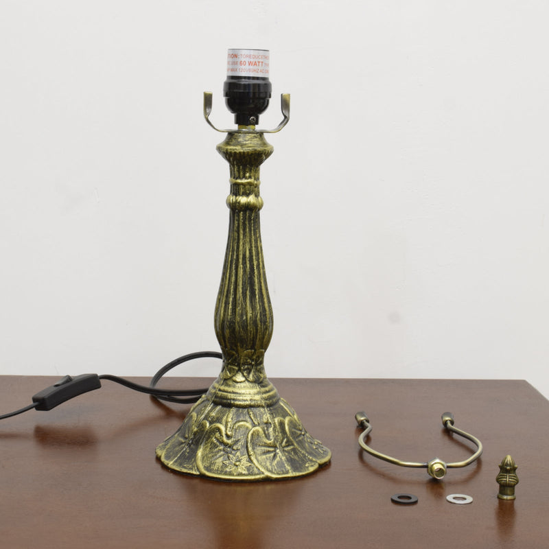 Traditionelle Tiffany Vintage Libelle Buntglas 1-Licht Tischlampe für Arbeitszimmer 