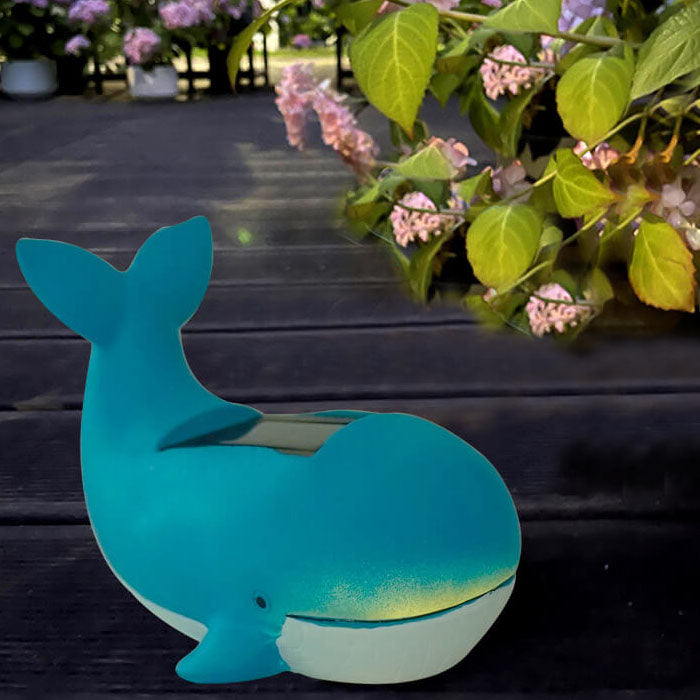 Solar Creative Resin Animal Whale LED Outdoor Lawn Landscape Light
