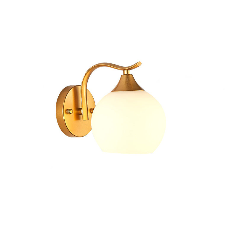 Applique Murale Moderne Simplicité Fer Verre Boule 1/2 Lumière Pour Chevet 
