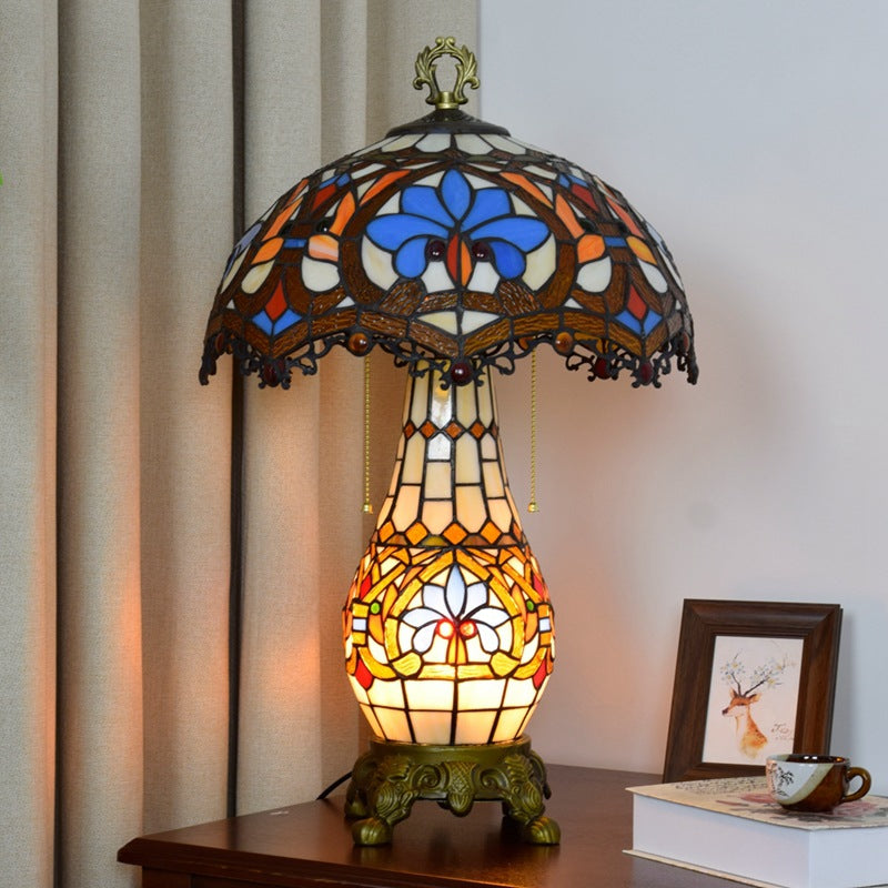 Traditionelle Tiffany Blumen Pfirsich Herz Design Buntglas 2-Licht Tischlampe für Wohnzimmer 