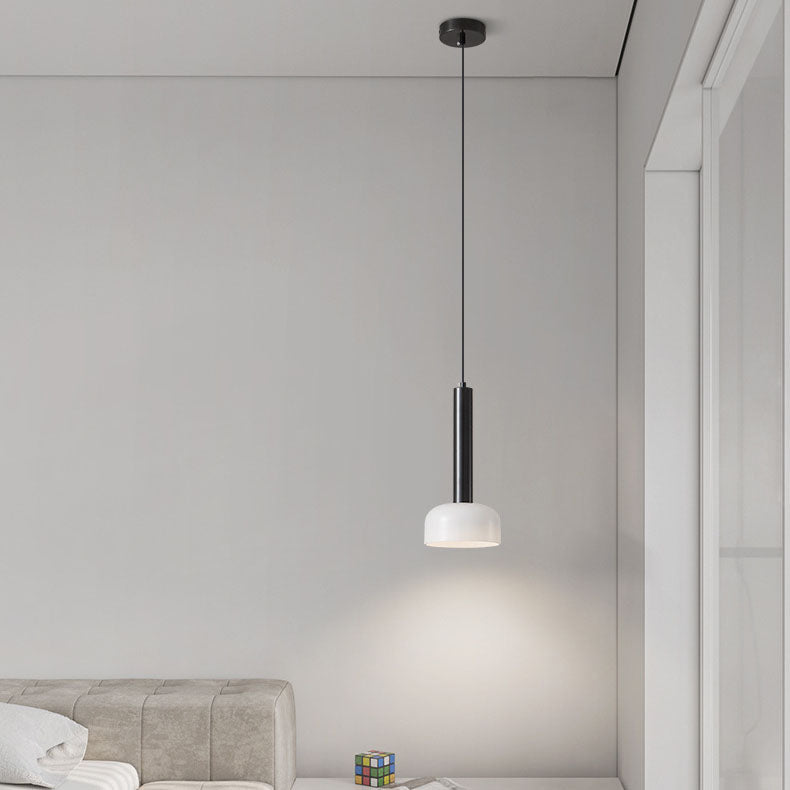 Moderne minimalistische Kupferrahmen-Glas-Pendelleuchte mit rundem Schirm für das Wohnzimmer 