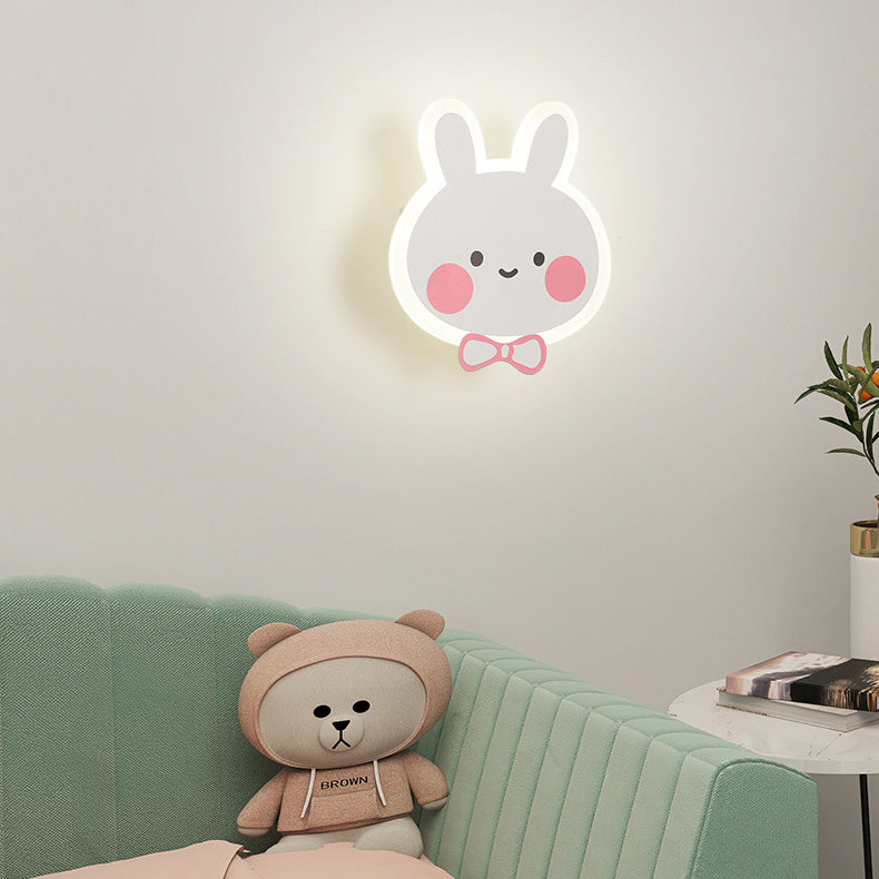 Applique murale LED en fer pour enfants avec astronaute de conte de fées en acrylique créatif contemporain pour chambre à coucher 