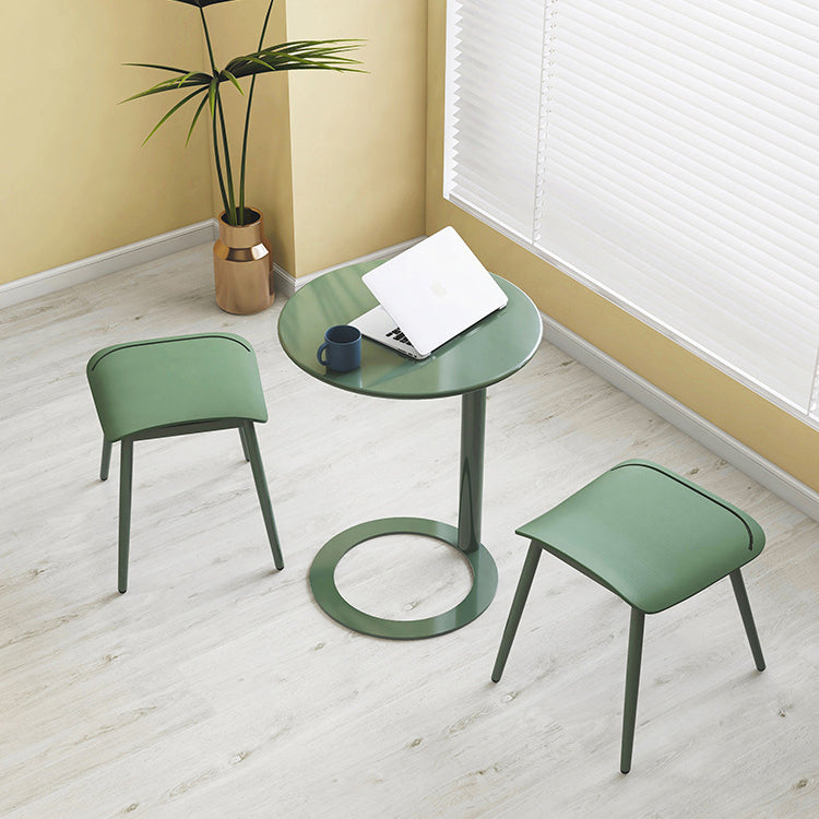 Moderner minimalistischer runder Metall-Beistelltisch für das Wohnzimmer 