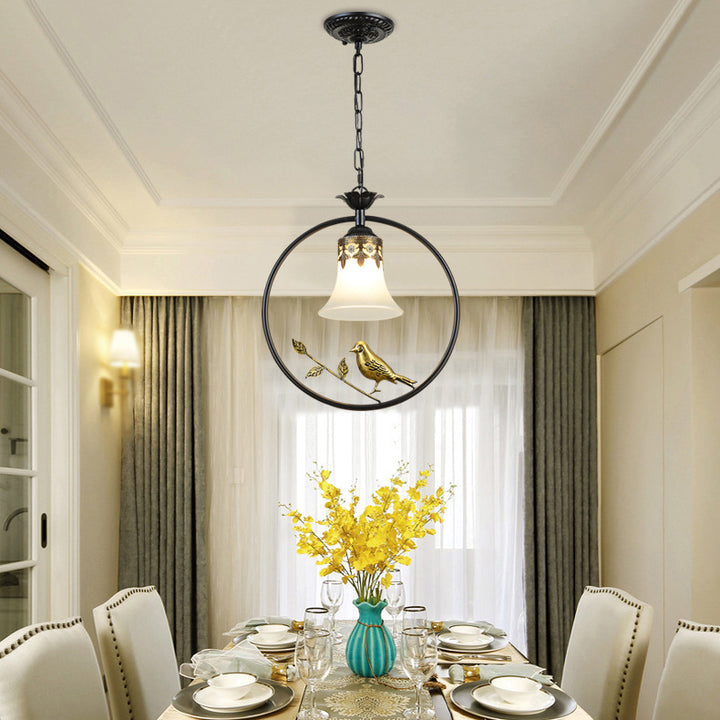 Traditionelle Vintage Eisenring Vogel Dekor Blume Glasschirm 1-Licht Pendelleuchte für Wohnzimmer 