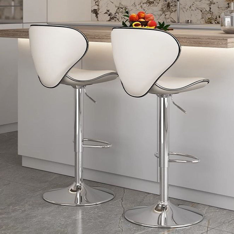 Moderner minimalistischer Kurven-Dreieck-Rund-Napa-Leder-Metall-Barhocker mit Rückenlehne ohne Armlehnen für das Esszimmer 