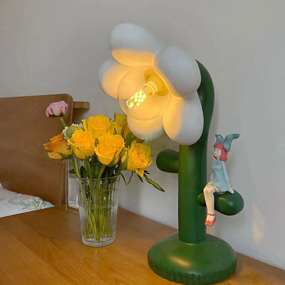 Nordic Creative Floral Greenery 1-Light Table Lamp