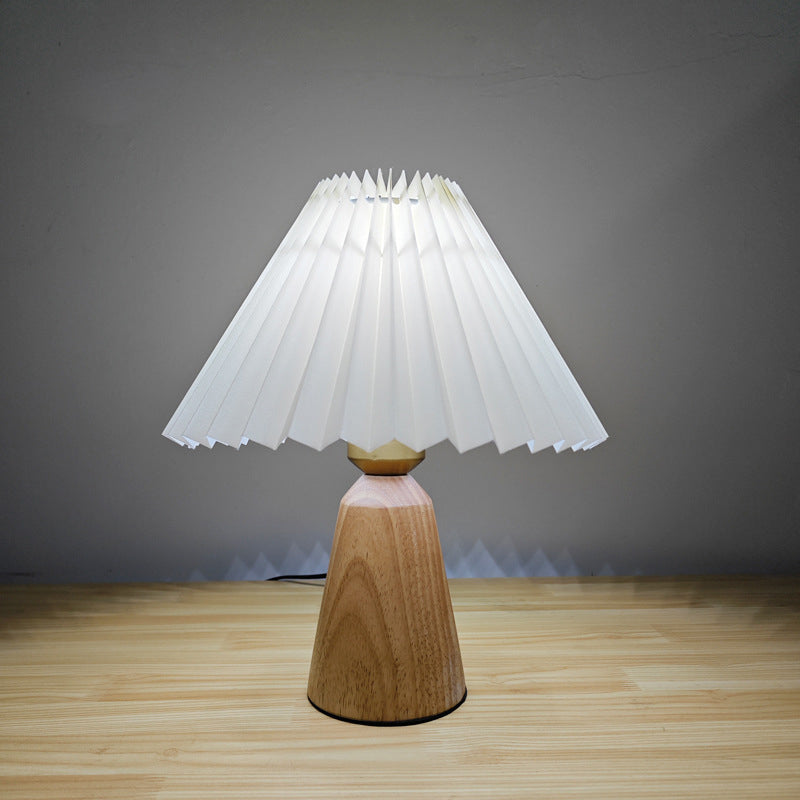 Lampe de table 1 lumière en bois avec tissu plissé trapézoïdal scandinave contemporain pour chambre 