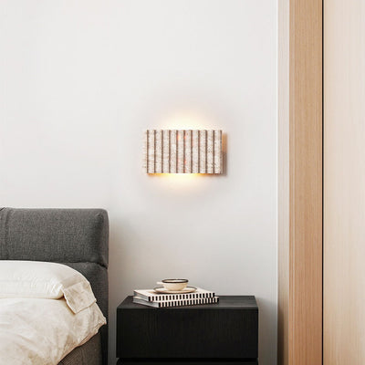 Aplique de pared de 1 luz con pantalla rectangular de travertino beige retro contemporáneo para dormitorio 